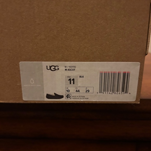 Men’s Size 11 Ugg Ascot Slippers